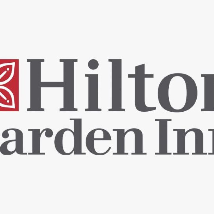 CAMAREIRA - HOTEL HILTON PRAIA BRAVA
